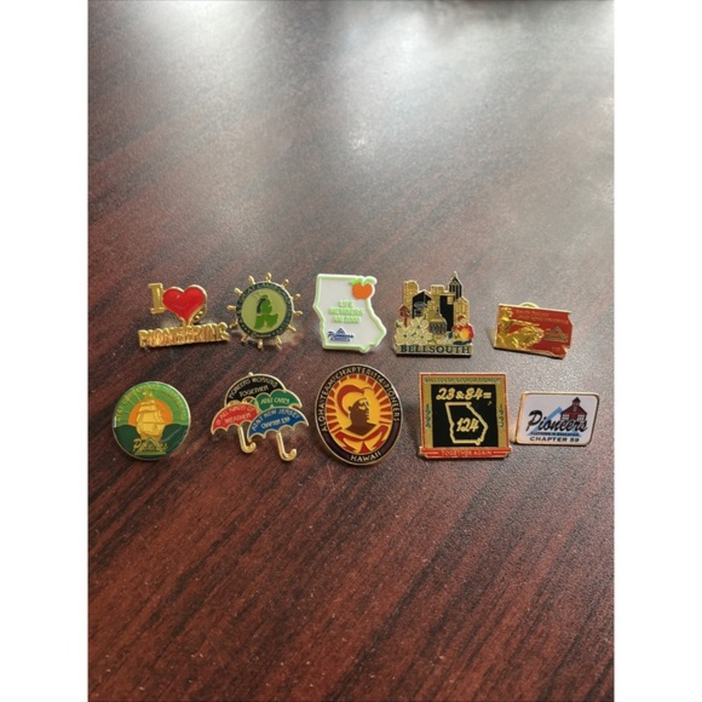 Lot Of 10 AT&T Pioneers Telephone Company Lapel Hat Pins Z1‎
